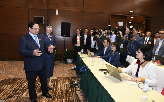 Thủ tướng: Báo chí cần tập trung thông tin về những nội dung chính, những điểm mới của Đại hội XIV của Đảng