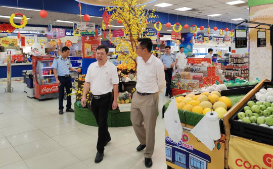 Kiểm tra, hướng dẫn phòng, chống buôn lâu, hàng giả trong cao điểm Tết Nguyên đán 2026 tại Đồng Nai