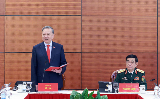 Phát huy cao độ trách nhiệm, trí tuệ và tâm huyết thảo luận Văn kiện, góp phần quan trọng vào thành công của Đại hội XIV