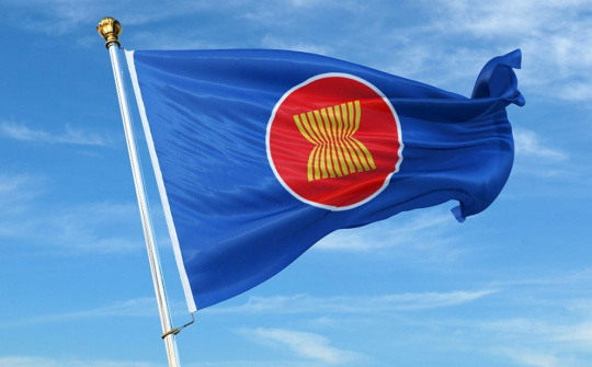 Xây dựng một Cộng đồng ASEAN lấy người dân làm trung tâm, hội nhập, tự lực, tự cường, bền vững