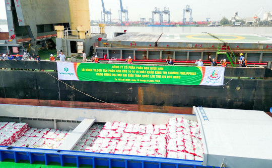 Chào mừng Đại hội XIV: Phân bón Miền Nam xuất khẩu 10.000 tấn NPK sang Philippines