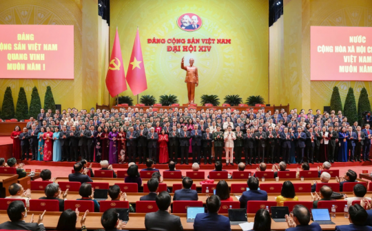 Bộ Chính trị Ban Bí thư, Ban Chấp hành Trung ương khóa XIV ra mắt Đại hội