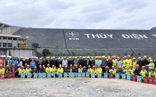 Phát động thi đua 115 ngày đêm khắc phục sự cố hạ lưu Thủy điện Tuyên Quang