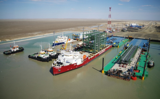 Giá xăng dầu hôm nay 24/1: Chạm mức cao nhất trong hơn một tuần