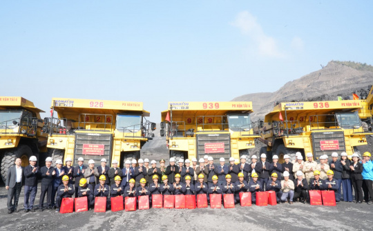 Tổng Bí thư Tô Lâm thăm, chúc Tết cán bộ, công nhân, người lao động ngành Than