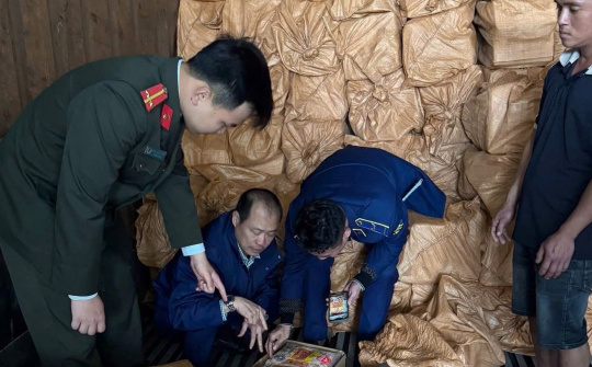 Hà Nội: Kịp thời ngăn chặn hơn 12 tấn thực phẩm bẩn trước khi tuồn ra thị trường Tết