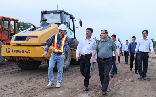 Đẩy nhanh tiến độ các dự án trọng điểm trên địa bàn Cần Thơ, An Giang và Cà Mau