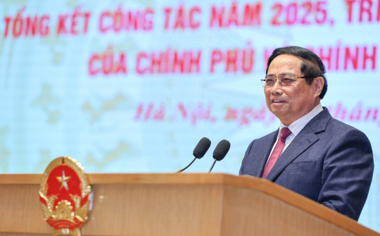 Thủ tướng: Tập trung chuyển đổi cơ cấu kinh tế, xác lập mô hình tăng trưởng mới