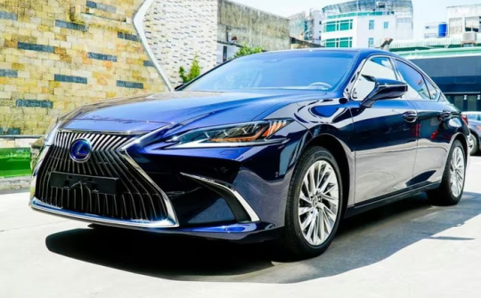 Toyota Việt Nam thu hồi hàng loạt xe ô tô do lỗi phần mềm hỗ trợ đỗ xe