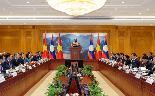 Bộ trưởng Lê Mạnh Hùng tháp tùng Thủ tướng Chính phủ thăm chính thức Lào và Campuchia, thúc đẩy hợp tác kinh tế, thương mại và năng lượng
