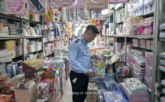 Hà Nội phát hiện 1.283 đồ chơi trẻ em không có hóa đơn, chứng từ