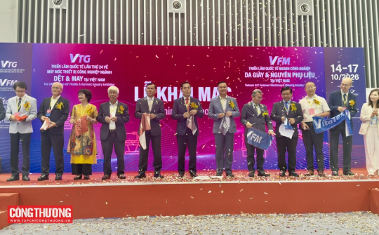Ứng dụng công nghệ, hiện đại hóa sản xuất để nâng cao sức cạnh tranh ngành dệt may, da giày