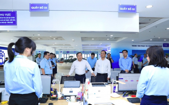 Luật Thủ đô 2026: Hà Nội mạnh tay cắt giảm thủ tục, giảm gánh nặng cho doanh nghiệp