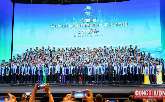 [CHÙM ẢNH] Bộ Công Thương tổ chức Lễ công bố và tôn vinh sản phẩm đạt Thương hiệu quốc gia Việt Nam lần thứ 10 năm 2026