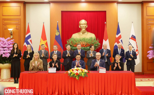 [CHÙM ẢNH] Lễ ký kết Hiệp định Thương mại Tự do Việt Nam - EFTA (VEFTA)