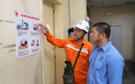 EVNHCMC hướng dẫn cách phòng tránh điện giật khi ngập nước