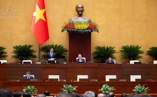 Ngày 23/10, Quốc hội nghe các Tờ trình, báo cáo thẩm tra và thảo luận về 06 dự án Luật thuộc lĩnh vực Tài chính và Tư pháp