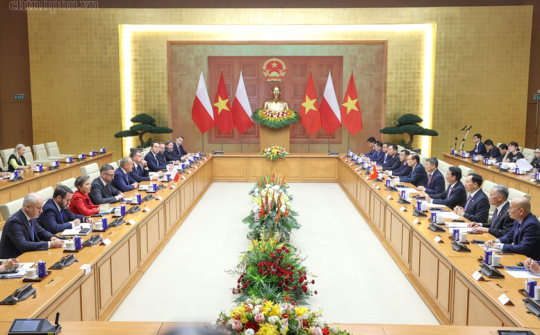 Hai Thủ tướng Việt Nam - Ba Lan hội đàm: Nhất trí phối hợp nâng kim ngạch thương mại song phương lên 6 tỷ USD