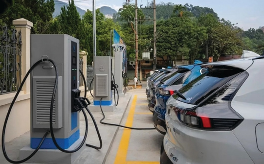 Hà Nội yêu cầu trạm sạc công cộng đầu tư mới bảo đảm dùng chung nhiều loại xe điện