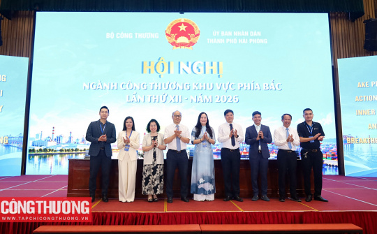 Mở không gian phát triển mới cho hàng Việt từ hợp tác thương mại điện tử