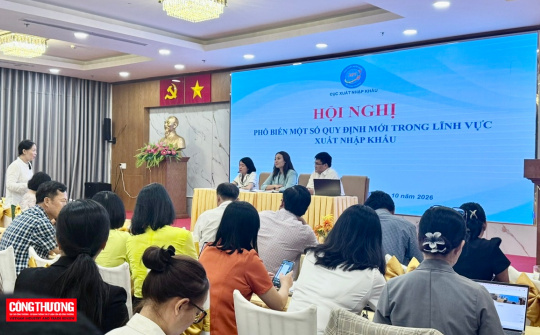 Kiên quyết tháo gỡ các “điểm nghẽn” pháp lý trong lĩnh vực xuất nhập khẩu