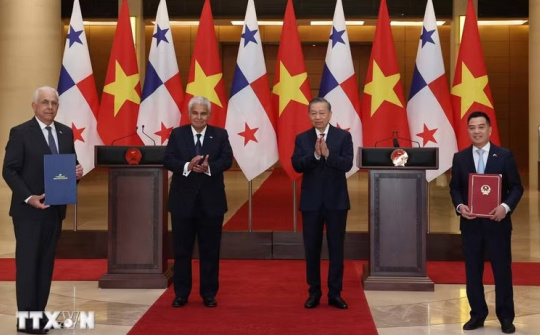 Tổng Bí thư, Chủ tịch nước Tô Lâm và Tổng thống Panama chứng kiến Lễ trao các văn kiện hợp tác