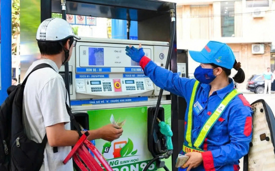 Kỳ điều hành giá xăng dầu ngày 08/10/2026: Ảnh hưởng của nhiều yếu tố, giá xăng dầu tiếp tục tăng
