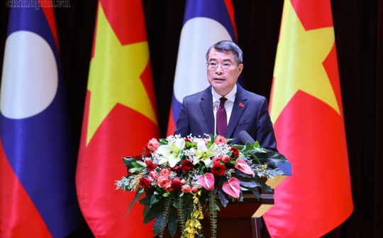 Hội nghị xúc tiến đầu tư Việt Nam - Lào: Thúc đẩy cụ thể hóa "gắn kết chiến lược" trong lĩnh vực kinh tế