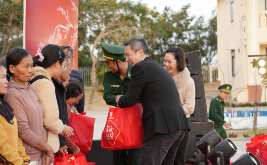 “Chung vị Tết Việt - Gắn kết muôn miền” của Sabeco: Nhịp cầu nối những mùa xuân