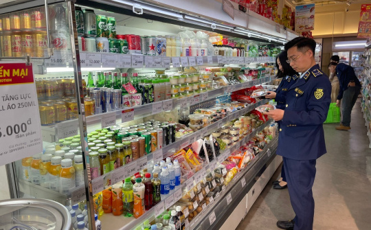 Hà Nội: Giá cả trong tầm kiểm soát, an toàn thực phẩm tại các chợ được siết chặt