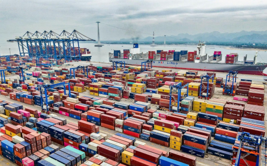 Tháng đầu năm, nhiều nhóm hàng xuất khẩu sang Singapore tăng trưởng khả quan