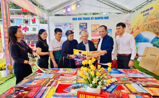 Thái Nguyên: Kết nối báo chí với mạch nguồn văn hóa truyền thống tại Lễ hội Lồng Tồng Ba Bể