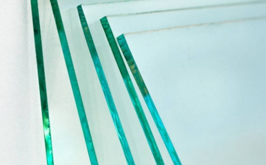 Áp thuế chống bán phá giá tạm thời với kính nổi không màu Indonesia và Malaysia