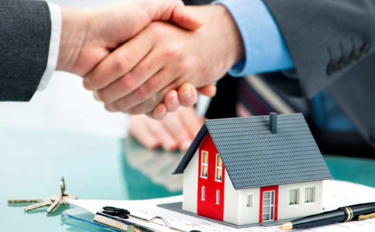 Tư cách pháp lý của hộ gia đình khi tham gia hợp đồng chuyển nhượng quyền sử dụng đất