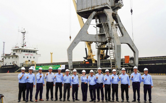 Phân bón Miền Nam - Xuất khẩu 5.000 tấn NPK, mừng Đảng mừng Xuân năm 2026