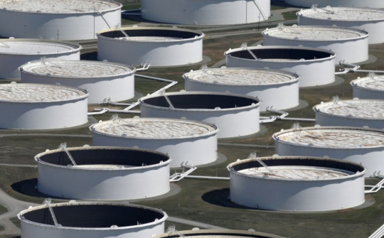 IEA sẽ xả 400 triệu thùng dầu từ kho dự trữ khẩn cấp