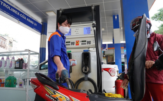 Giá xăng dầu trong nước tiếp tục giữ ổn định