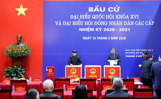 "Ngày hội non sông": Các đồng chí lãnh đạo Đảng, Nhà nước thực hiện quyền cử tri