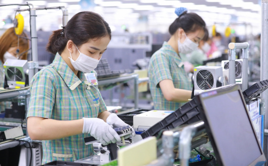 Hàn Quốc vươn lên dẫn đầu về vốn FDI đăng ký mới vào Việt Nam