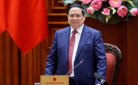 Thủ tướng chỉ đạo triển khai sớm việc sản xuất, sử dụng xăng E10