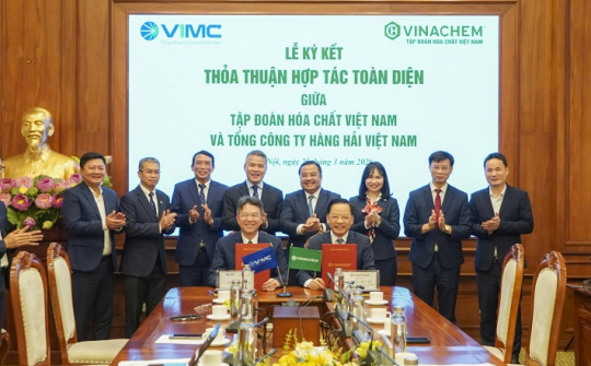 Vinachem và VIMC ký thỏa thuận hợp tác toàn diện