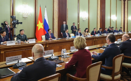 Các hoạt động của Thứ trưởng Nguyễn Hoàng Long trong khuôn khổ chuyến thăm chính thức Liên bang Nga của Thủ tướng Chính phủ