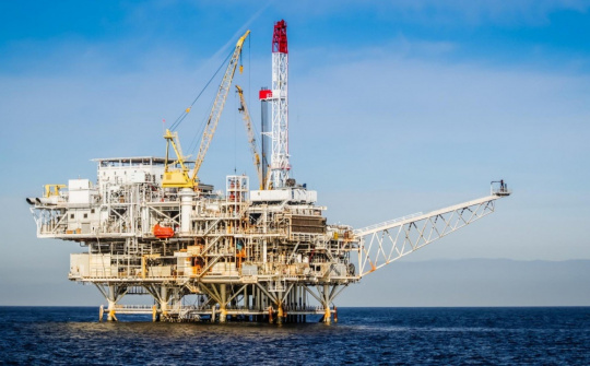 Giá xăng dầu hôm nay 3/3: 3 kịch bản cho giá dầu thời gian tới, có thể vượt mốc 100 USD/thùng