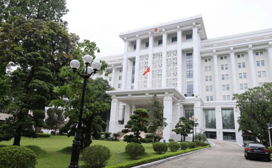 Nghị quyết 105/NQ-CP: Tiếp tục sắp xếp tổ chức bộ máy các cơ quan nhà nước bảo đảm hoạt động hiệu năng, hiệu lực, hiệu quả