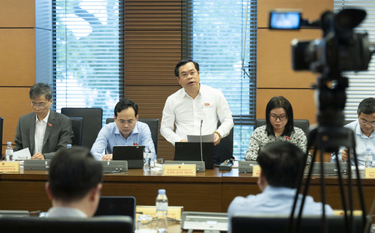 Đại biểu Quốc hội kiến nghị các giải pháp đột phá thúc đẩy kinh tế số và phát triển bền vững