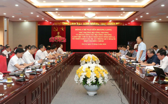 Thứ trưởng Nguyễn Hoàng Long làm việc với tỉnh Sơn La về việc thúc đẩy các dự án trong Quy hoạch điện VIII điều chỉnh