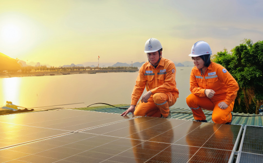 Điện mặt trời mái nhà tại Quảng Ninh: Xu thế tất yếu và lời giải cho bài toán năng lượng bền vững