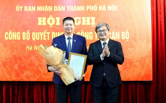 Ông Phan Văn Phúc làm Giám đốc Trung tâm Phục vụ hành chính công Hà Nội