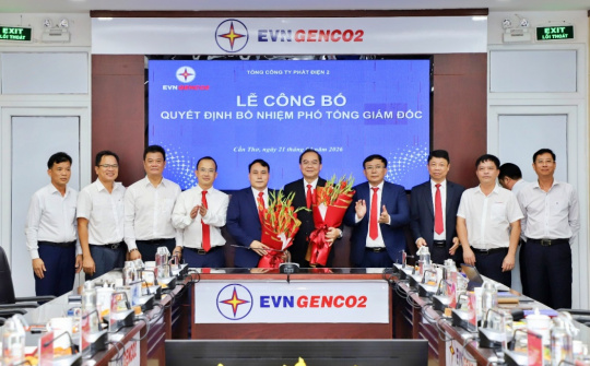 Tổng công ty Phát điện 2 công bố các quyết định về công tác cán bộ