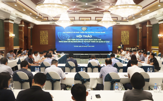 Hoàn thiện khung pháp lý, tạo thuận lợi để phát triển hệ thống chợ theo hướng hiện đại, bền vững